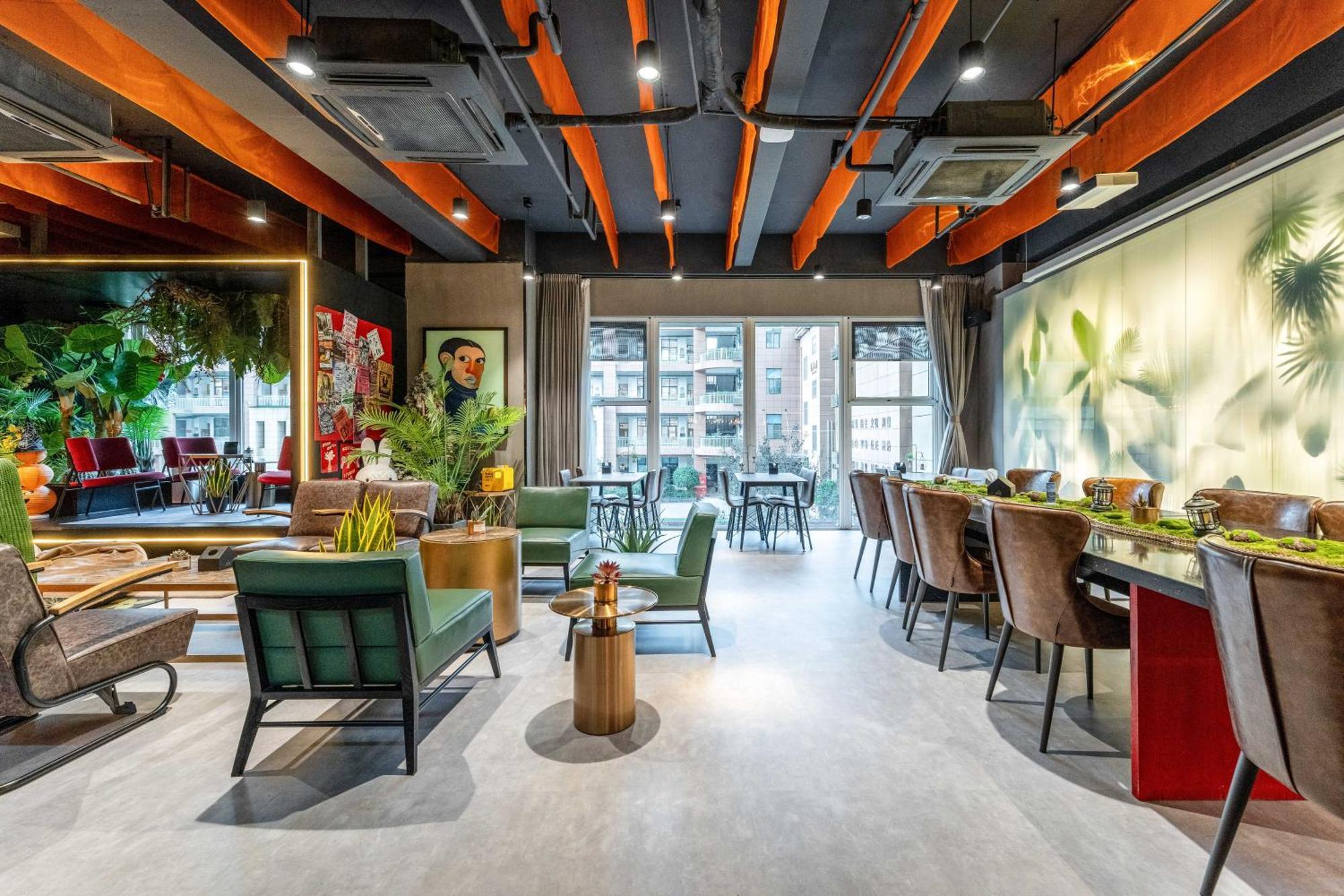 Hesu Designer Hotel & Suites -Near Xi'An Drum Tower And Yongning Gate -Free Laundry Luggage Storage -Kitty Cafe With Freshly Ground Coffee -24H Front Desk -English Service المظهر الخارجي الصورة