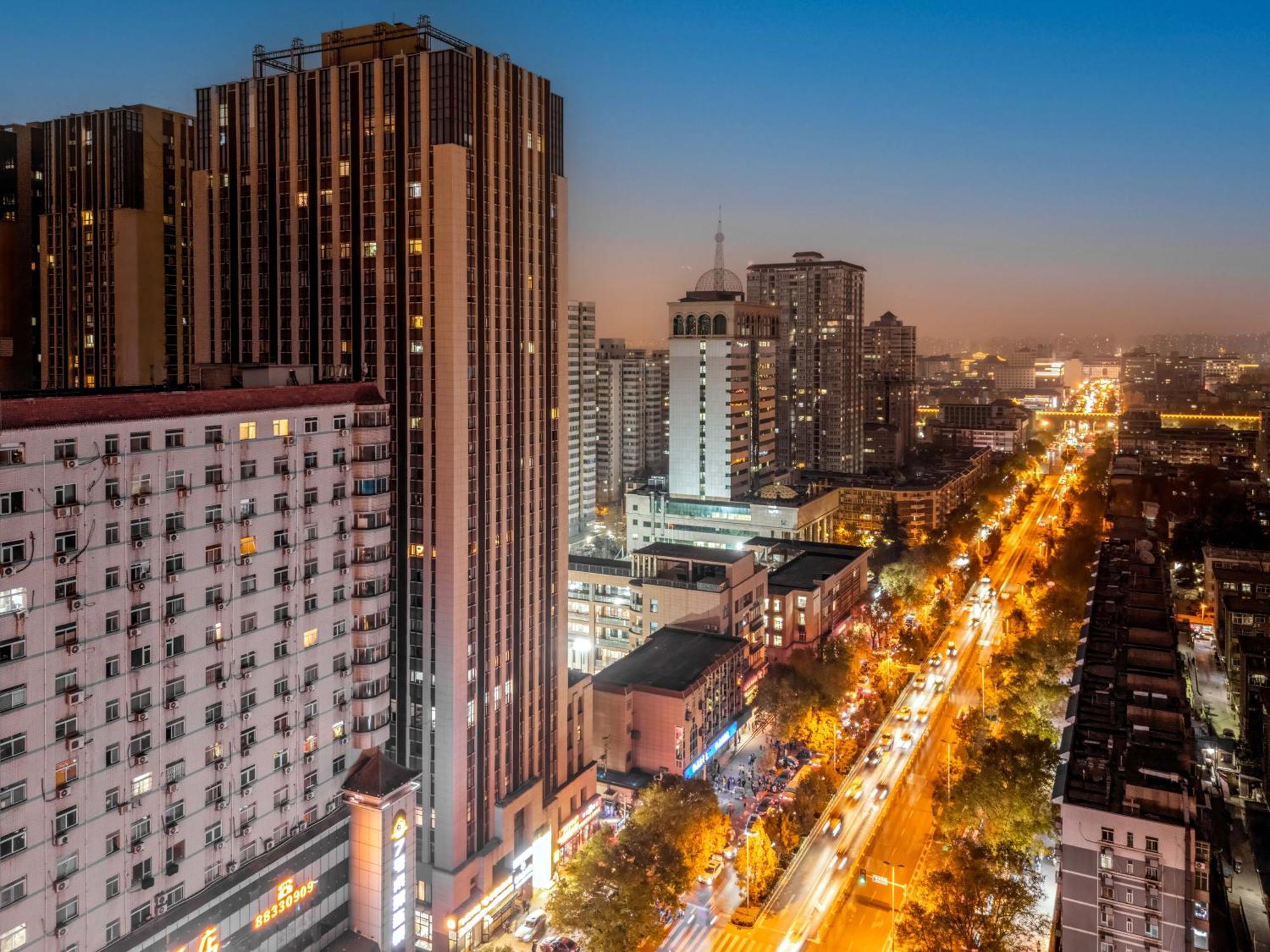 Hesu Designer Hotel & Suites -Near Xi'An Drum Tower And Yongning Gate -Free Laundry Luggage Storage -Kitty Cafe With Freshly Ground Coffee -24H Front Desk -English Service المظهر الخارجي الصورة