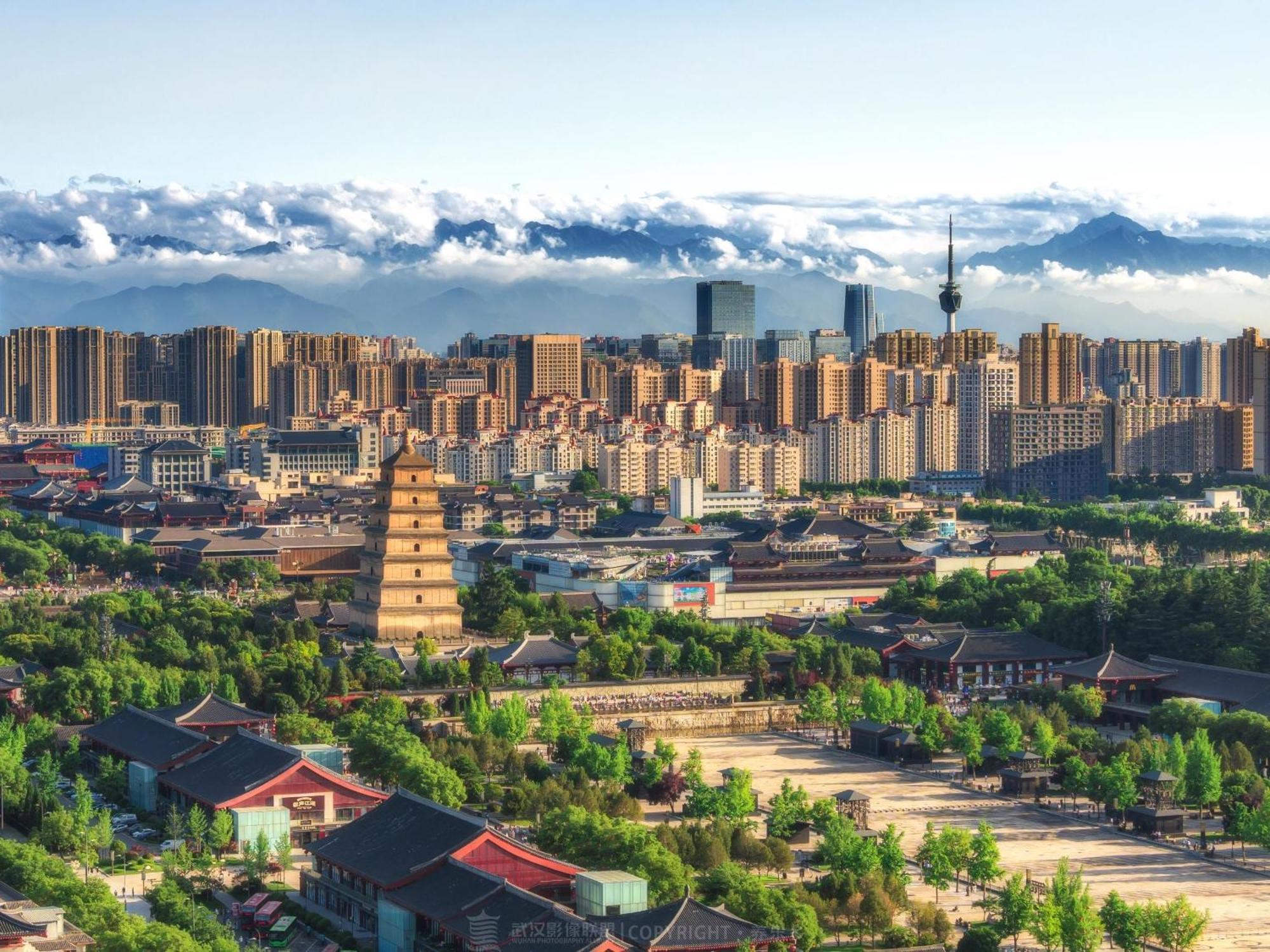 Hesu Designer Hotel & Suites -Near Xi'An Drum Tower And Yongning Gate -Free Laundry Luggage Storage -Kitty Cafe With Freshly Ground Coffee -24H Front Desk -English Service المظهر الخارجي الصورة