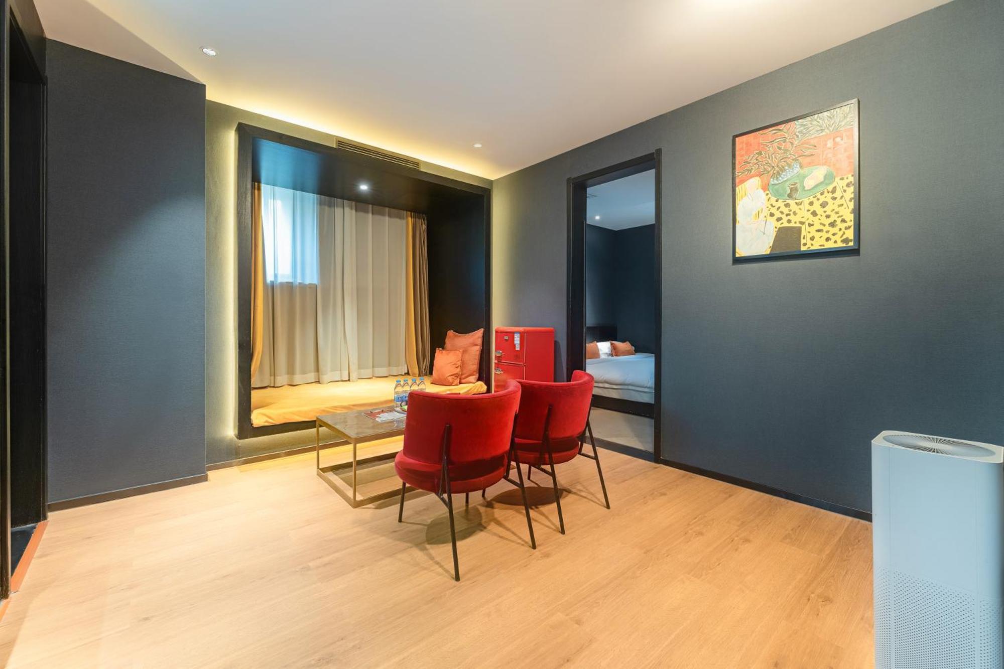 Hesu Designer Hotel & Suites -Near Xi'An Drum Tower And Yongning Gate -Free Laundry Luggage Storage -Kitty Cafe With Freshly Ground Coffee -24H Front Desk -English Service المظهر الخارجي الصورة