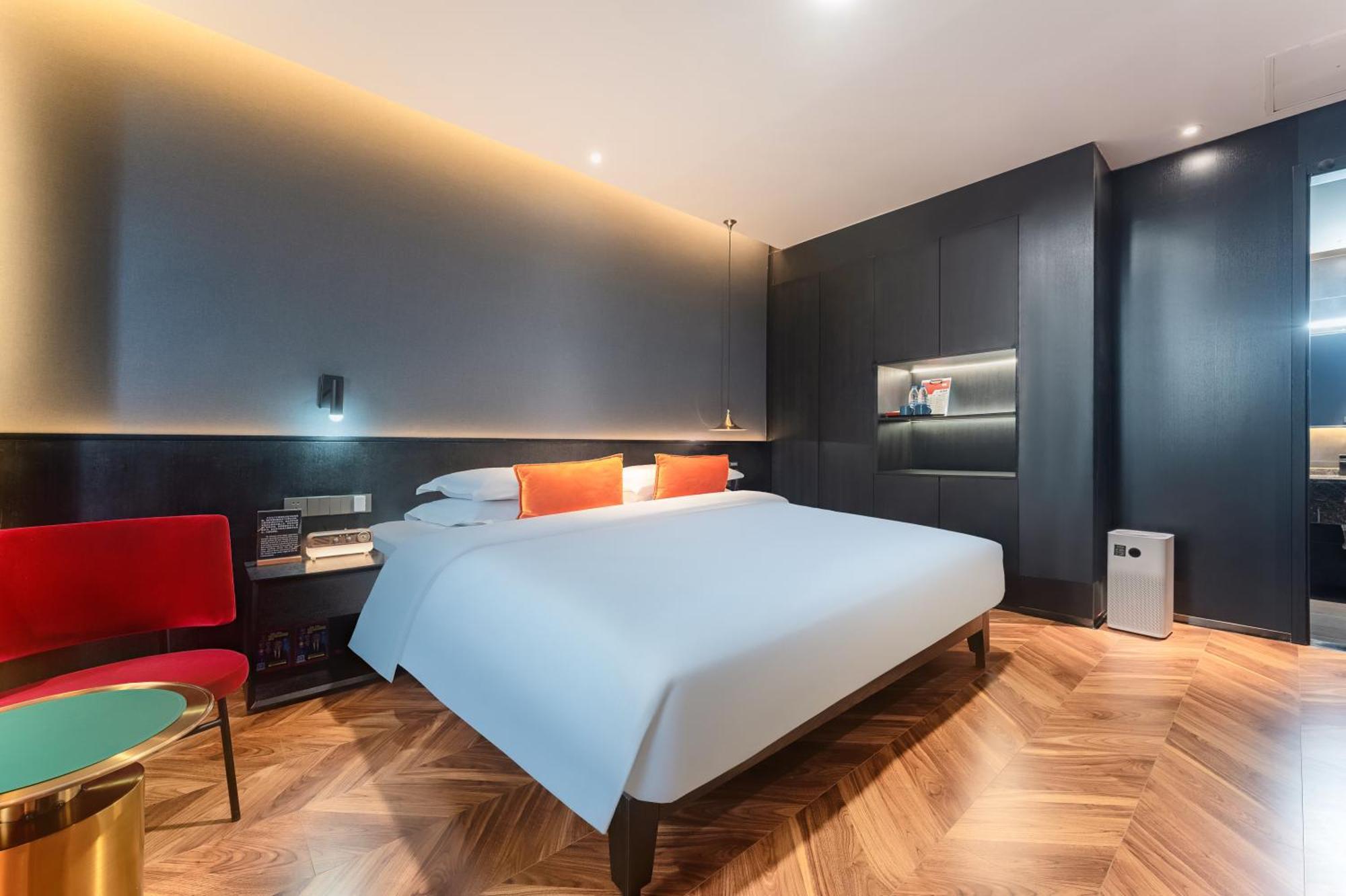 Hesu Designer Hotel & Suites -Near Xi'An Drum Tower And Yongning Gate -Free Laundry Luggage Storage -Kitty Cafe With Freshly Ground Coffee -24H Front Desk -English Service المظهر الخارجي الصورة