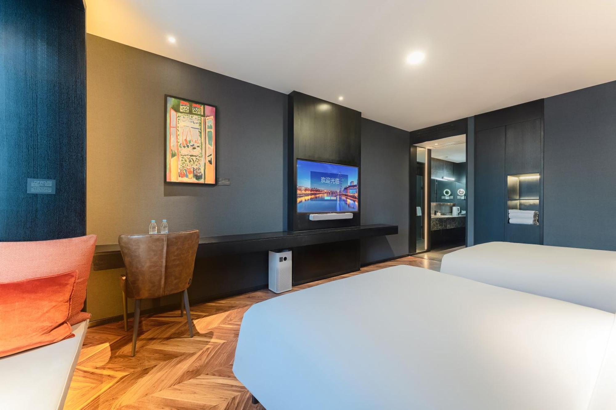 Hesu Designer Hotel & Suites -Near Xi'An Drum Tower And Yongning Gate -Free Laundry Luggage Storage -Kitty Cafe With Freshly Ground Coffee -24H Front Desk -English Service المظهر الخارجي الصورة