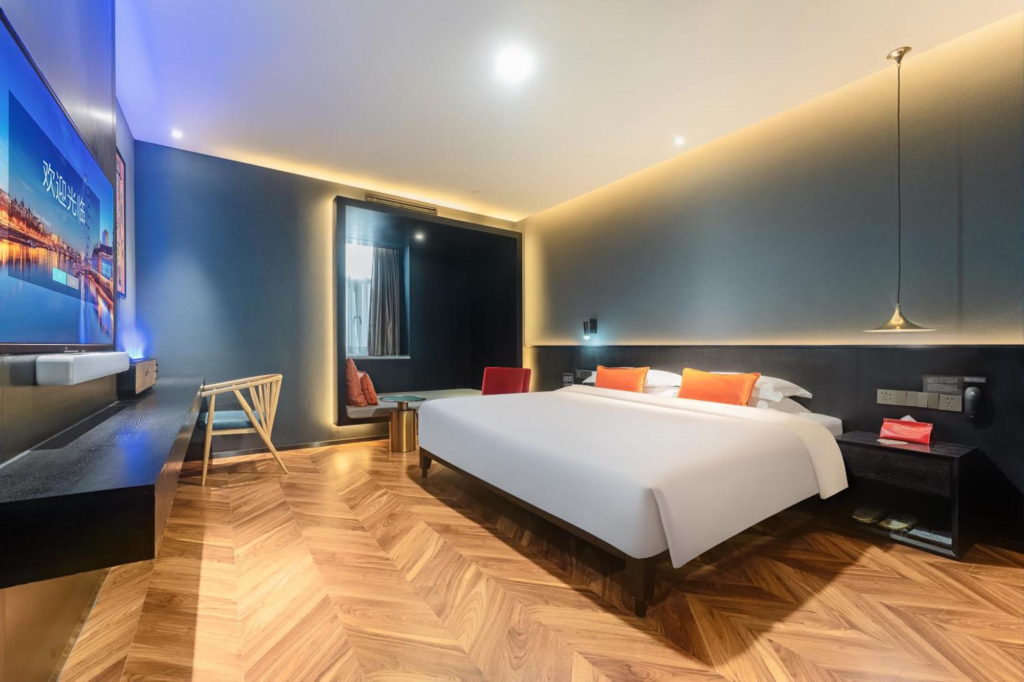 Hesu Designer Hotel & Suites -Near Xi'An Drum Tower And Yongning Gate -Free Laundry Luggage Storage -Kitty Cafe With Freshly Ground Coffee -24H Front Desk -English Service المظهر الخارجي الصورة